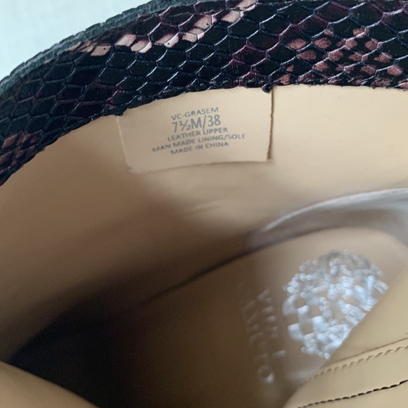 Vince Camuto Snake Skin Booties 7.5 Cowboy Boots - Picture 4 of 8